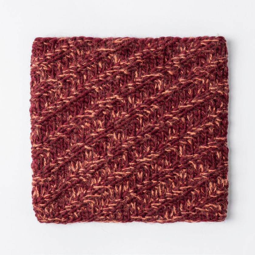 The completed Spangle Cowl from the Dizzy Knitter