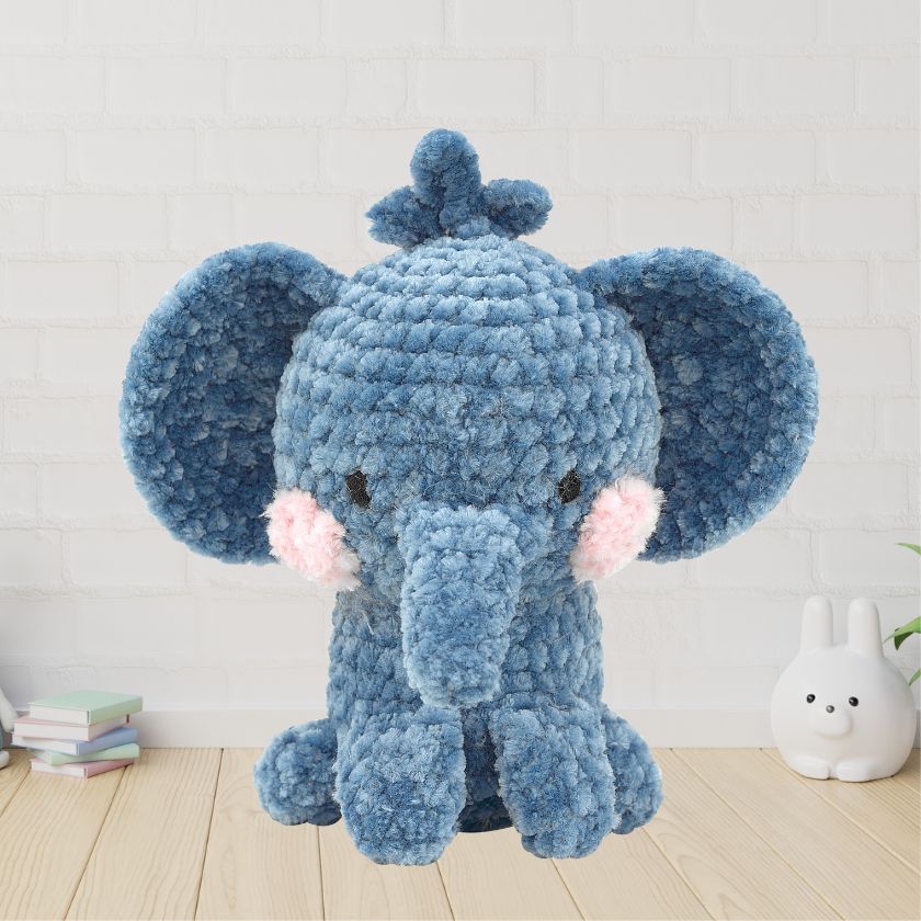 Amitami Crochet Animals - 8 Little Friends Ready to Stitch