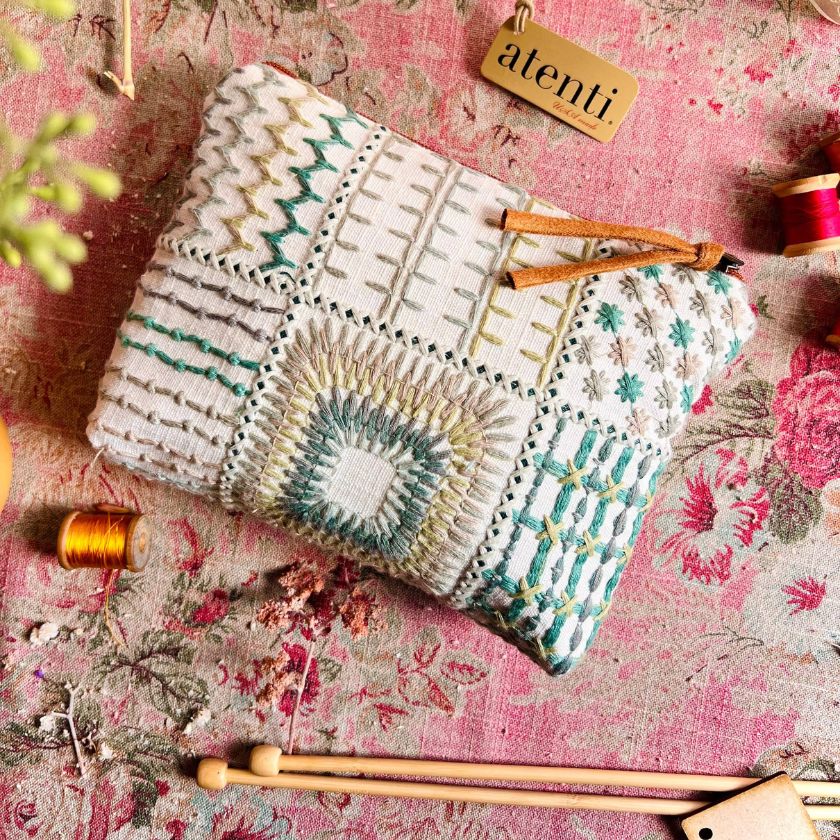 The Lily knitting project pouch by Atenti bags with knitting needs and thread