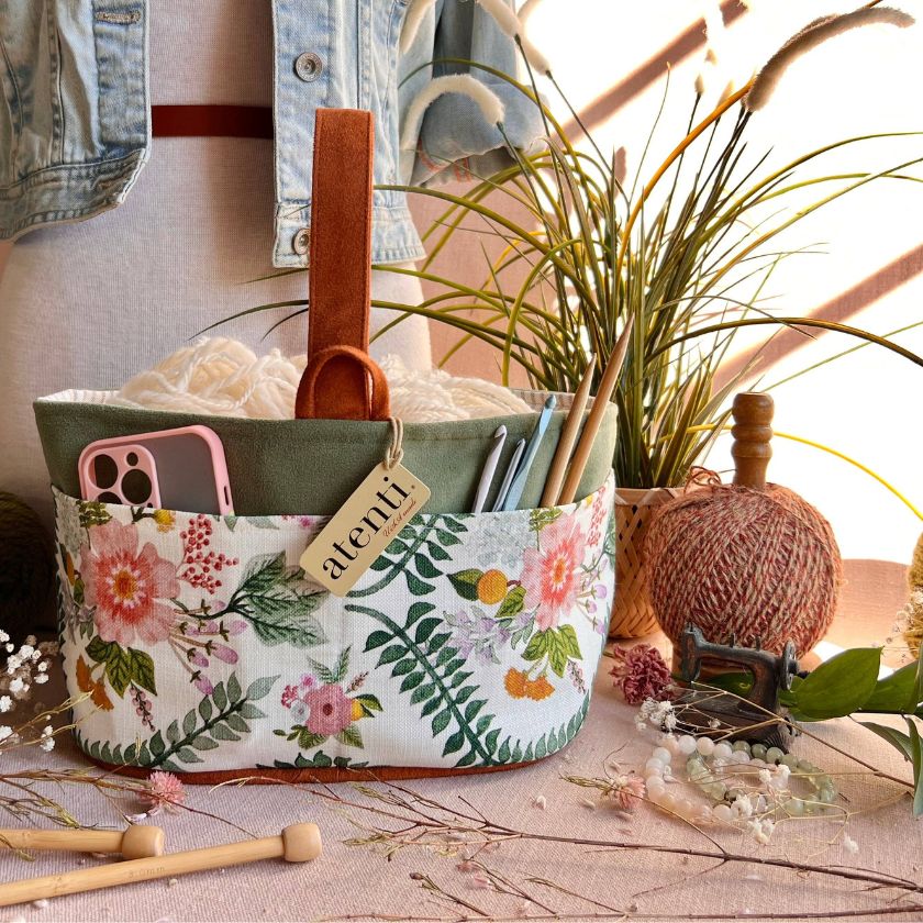 The Florence Caddy knitting project bag by Atenti Bags with knitting needles and yarn