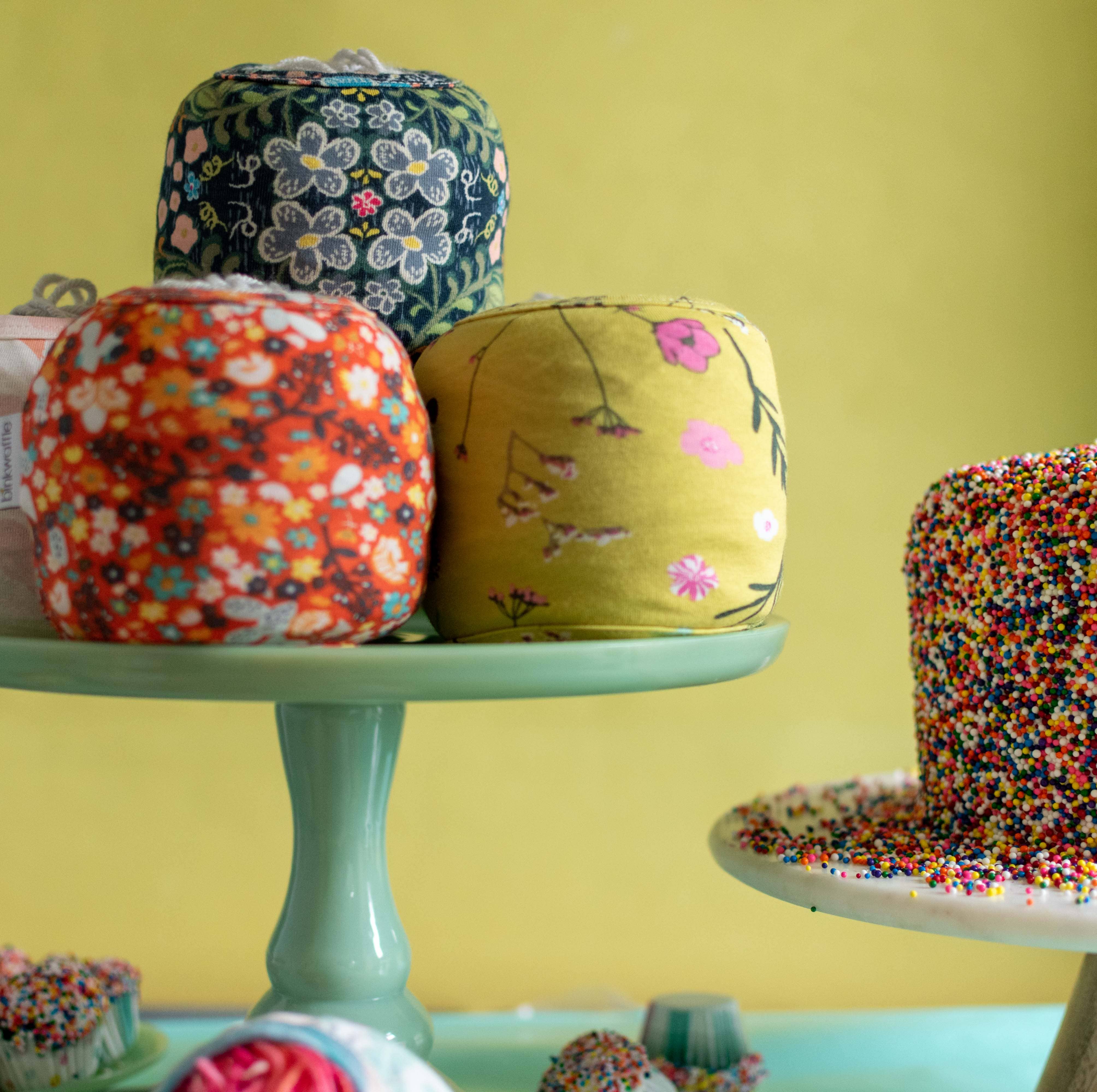 Cozy Cakes Yarn Cozy