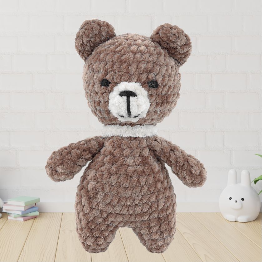 Amitami Crochet Animals - 8 Little Friends Ready to Stitch