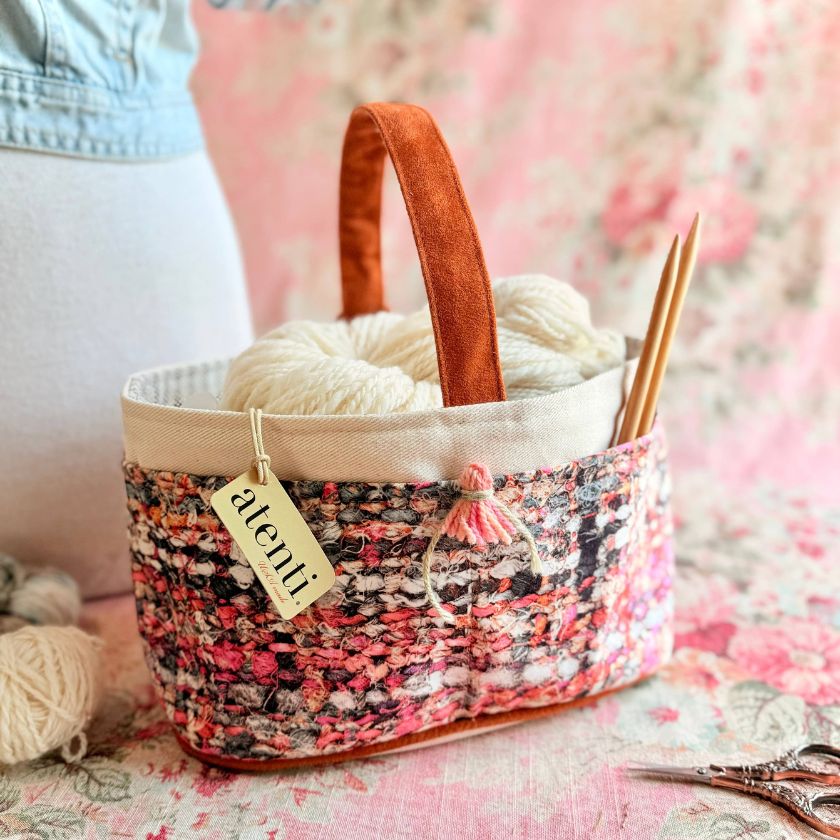 Knitzy Caddy