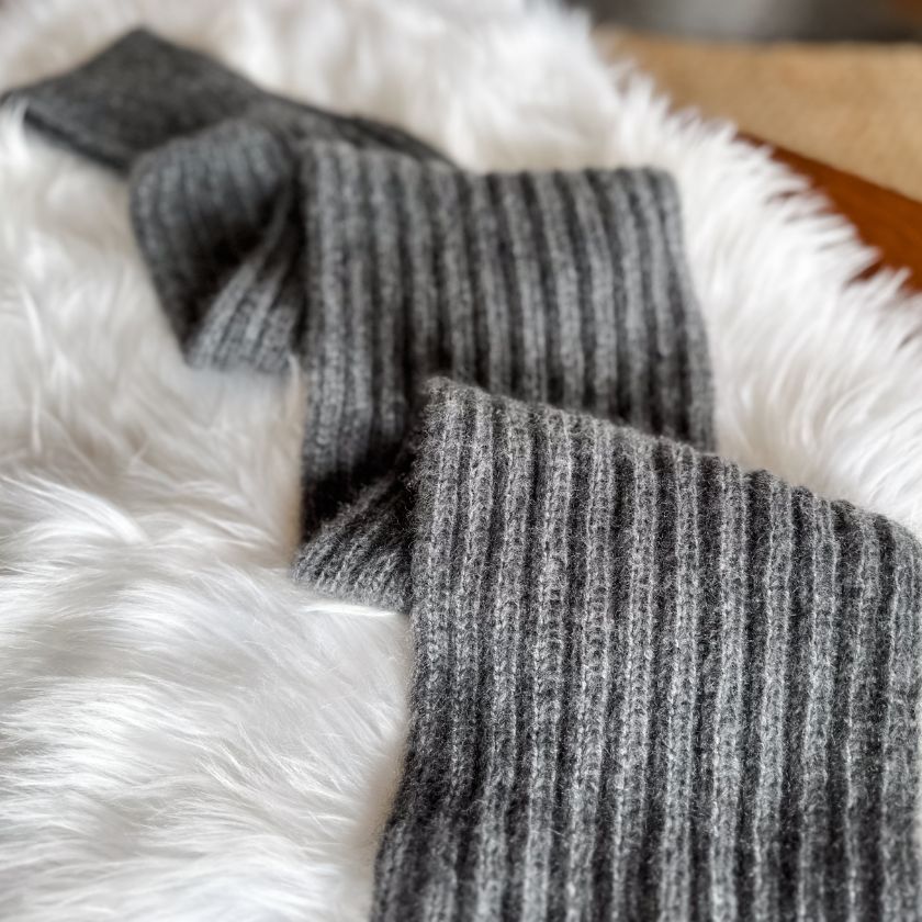 LariAaaht Scarf