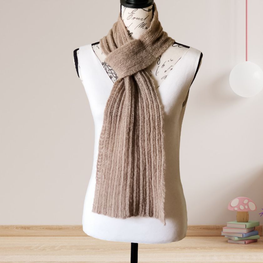 LariAaaht Scarf