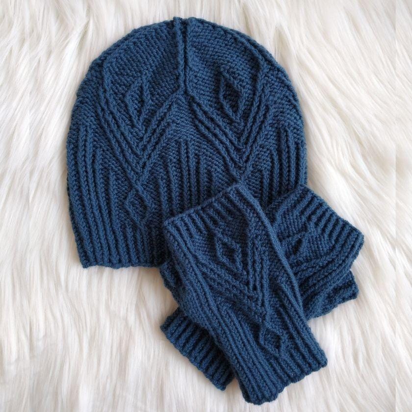 Thunderbird Hat & Mitts Pattern - Digital Download